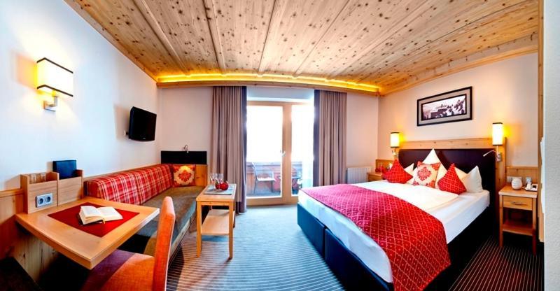 Hotel Bergkristall (Adults Only) Оберау Номер фото